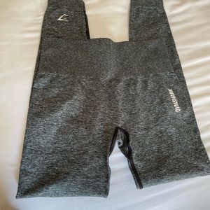 Gym shark leggings 💕